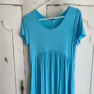 Causal high-low womens short sleeve dress.